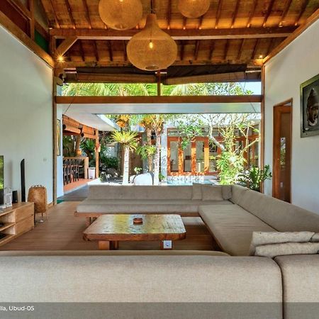 Jixiang Hotel Ubud Exterior photo